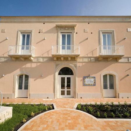 Hotel Villa Fanusa Exterior photo